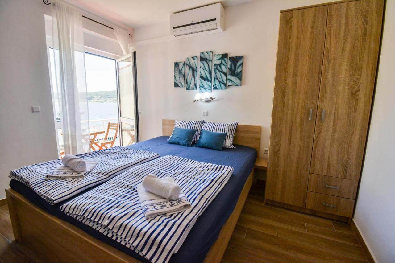 Apartmani Andela Kordic Supetarska Draga Ngoại thất bức ảnh
