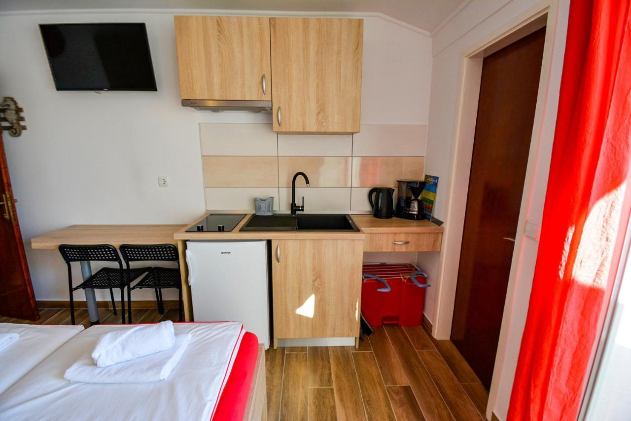 Apartmani Andela Kordic Supetarska Draga Ngoại thất bức ảnh