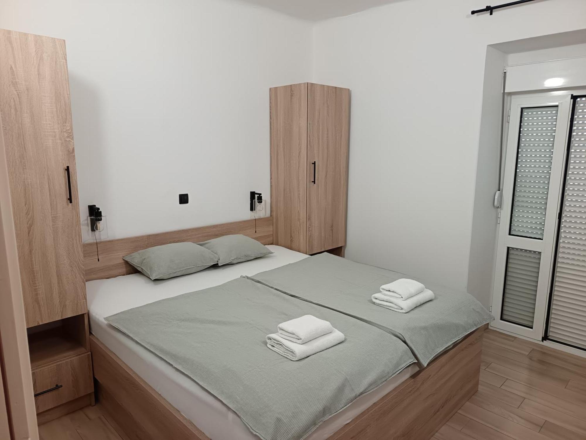 Apartmani Andela Kordic Supetarska Draga Ngoại thất bức ảnh
